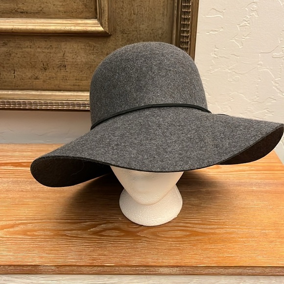 PHENIX Fedora Round Crown 100% Wool - Wide Brim -Grey -Boho Chic Hat - OS - Picture 2 of 9